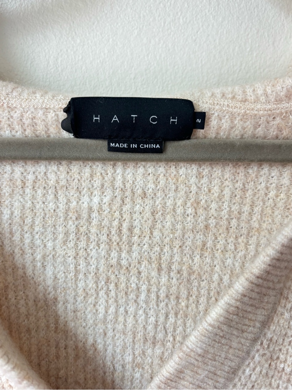 Hatch Camel Wool Blend Hooded Sweater Oatmeal V Neck Knit Pullover Size 2 luxury - Picture 3 of 5